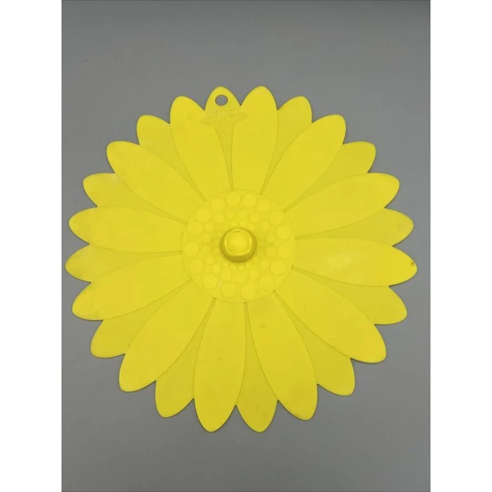 Silicone Lids Pot Covers Daisy Micro Oven Safe OSTER 11” Yellow & 8” Red Hanging